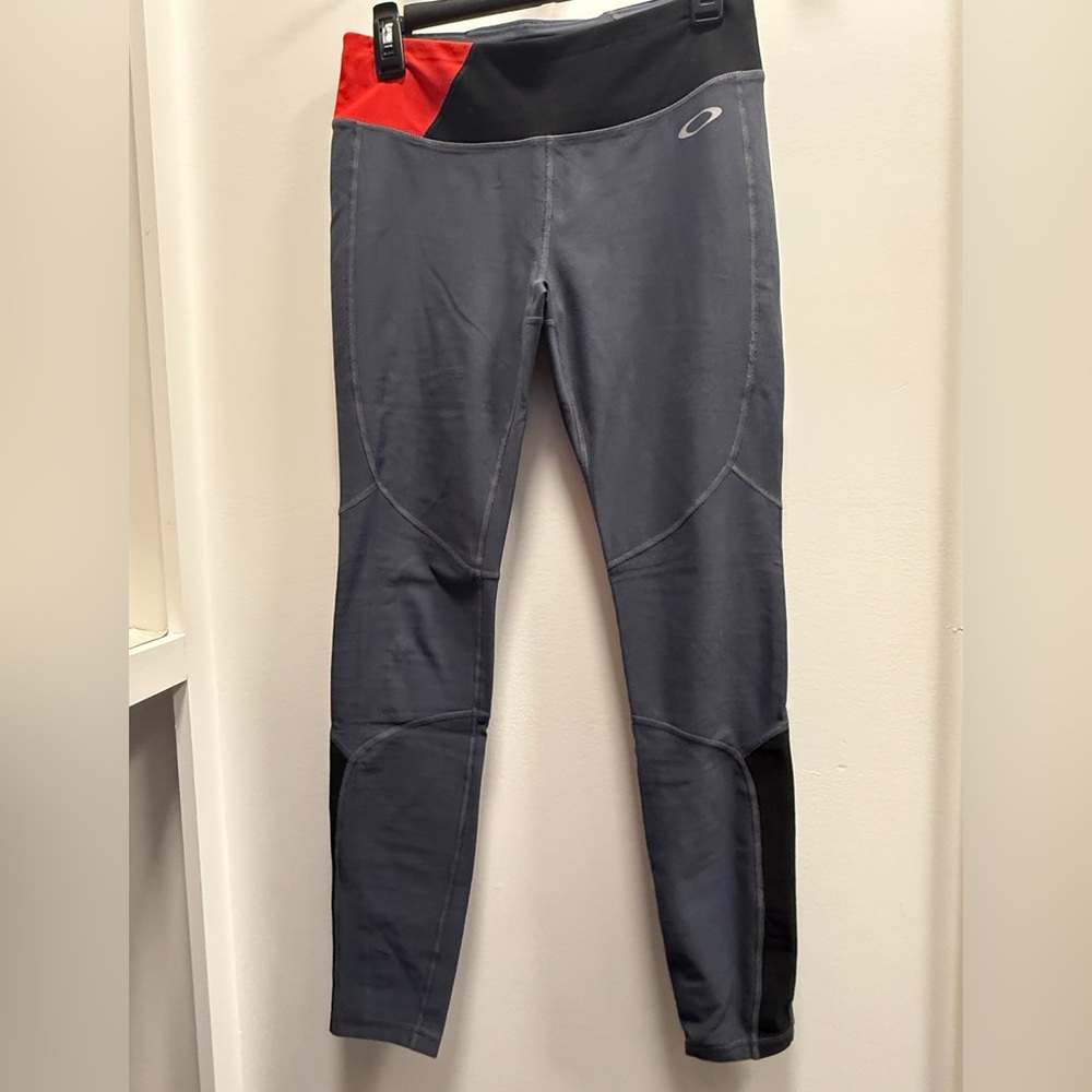 Oakley Gray and Red Athletic Hydrulix Leggings